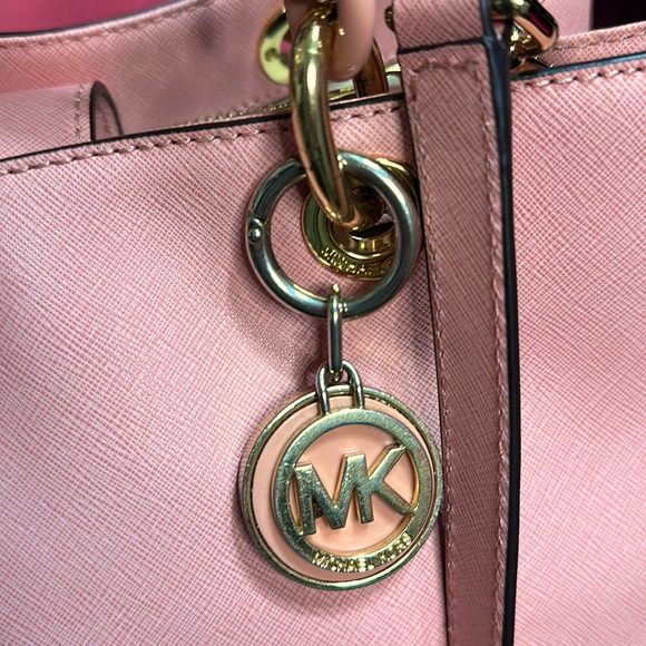 MICHAEL Michael Kors Pink Bag - Picture 14 of 17